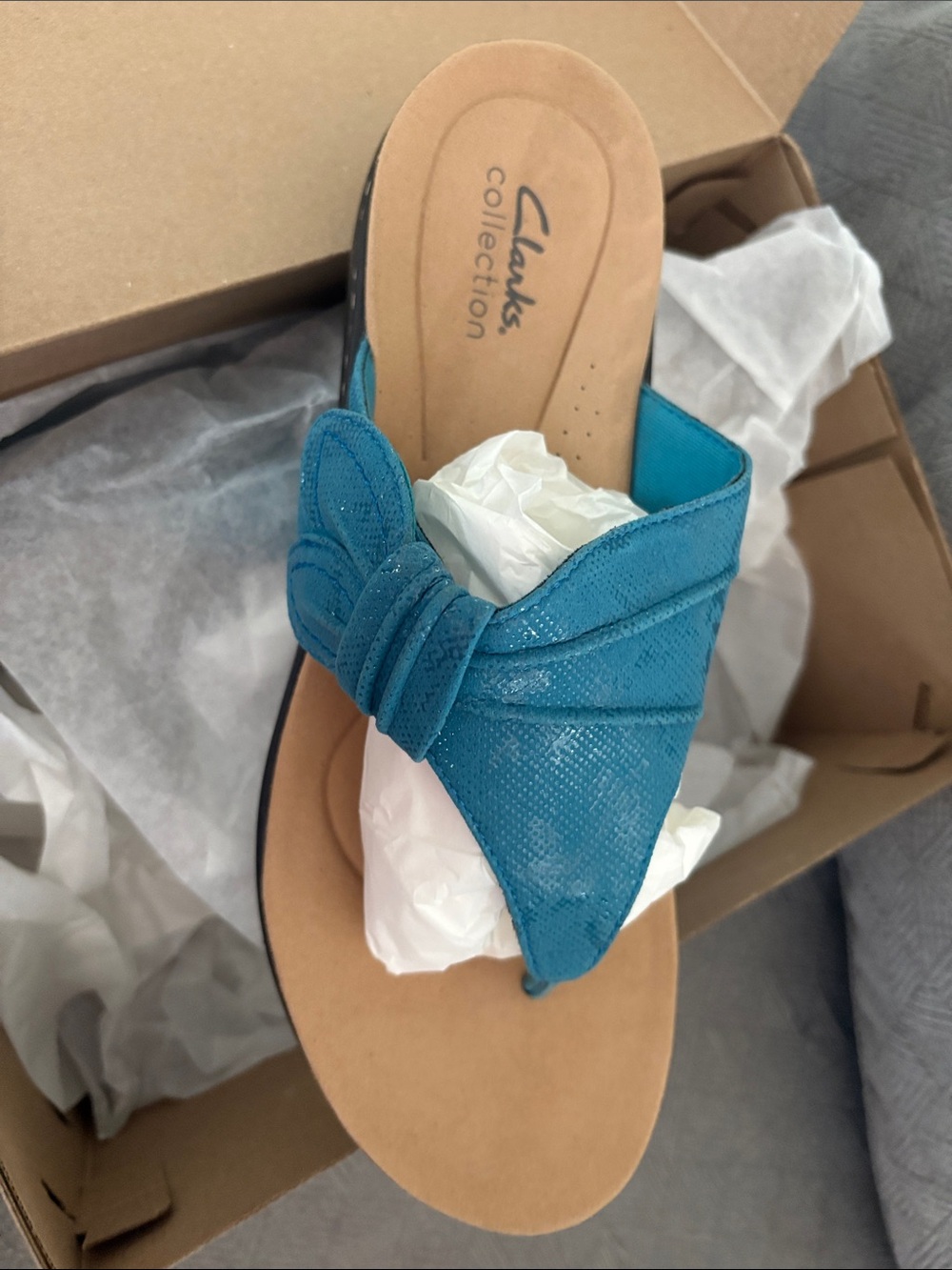 Clarks Teal Knot Thong Sandal - Women